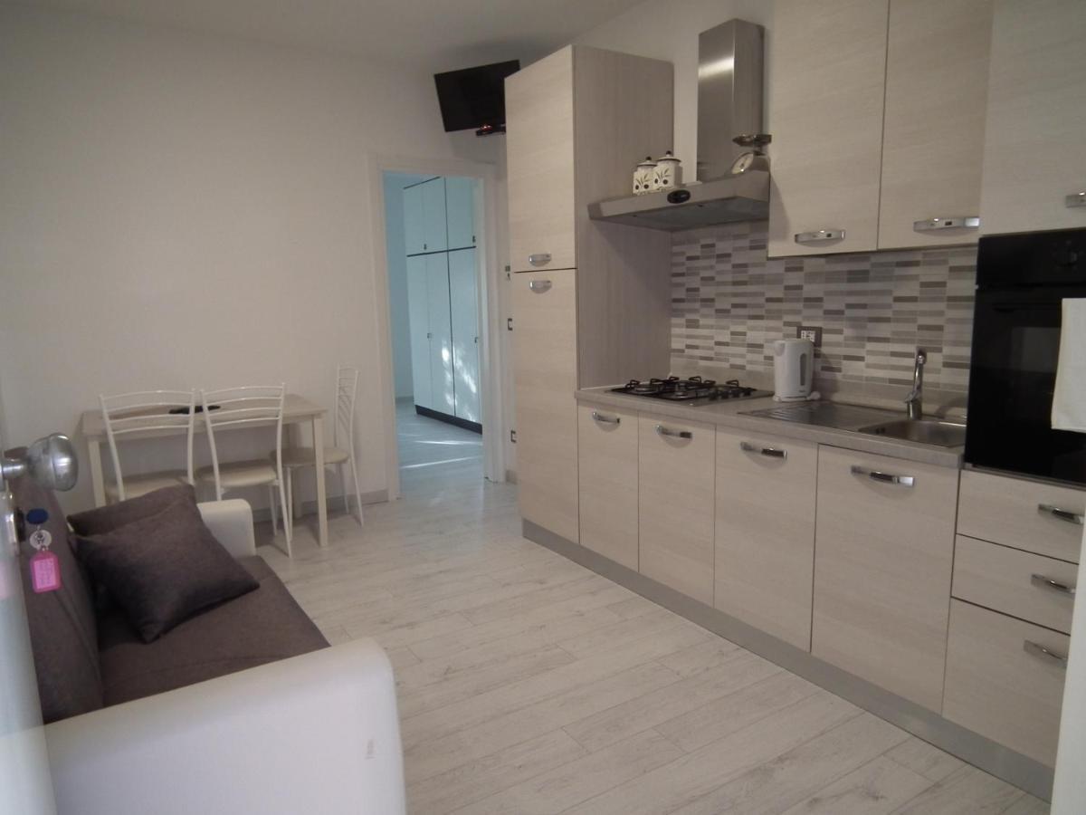 Condominio Belletti Lignano Sabbiadoro Esterno foto