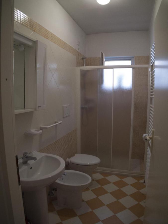 Condominio Belletti Lignano Sabbiadoro Esterno foto